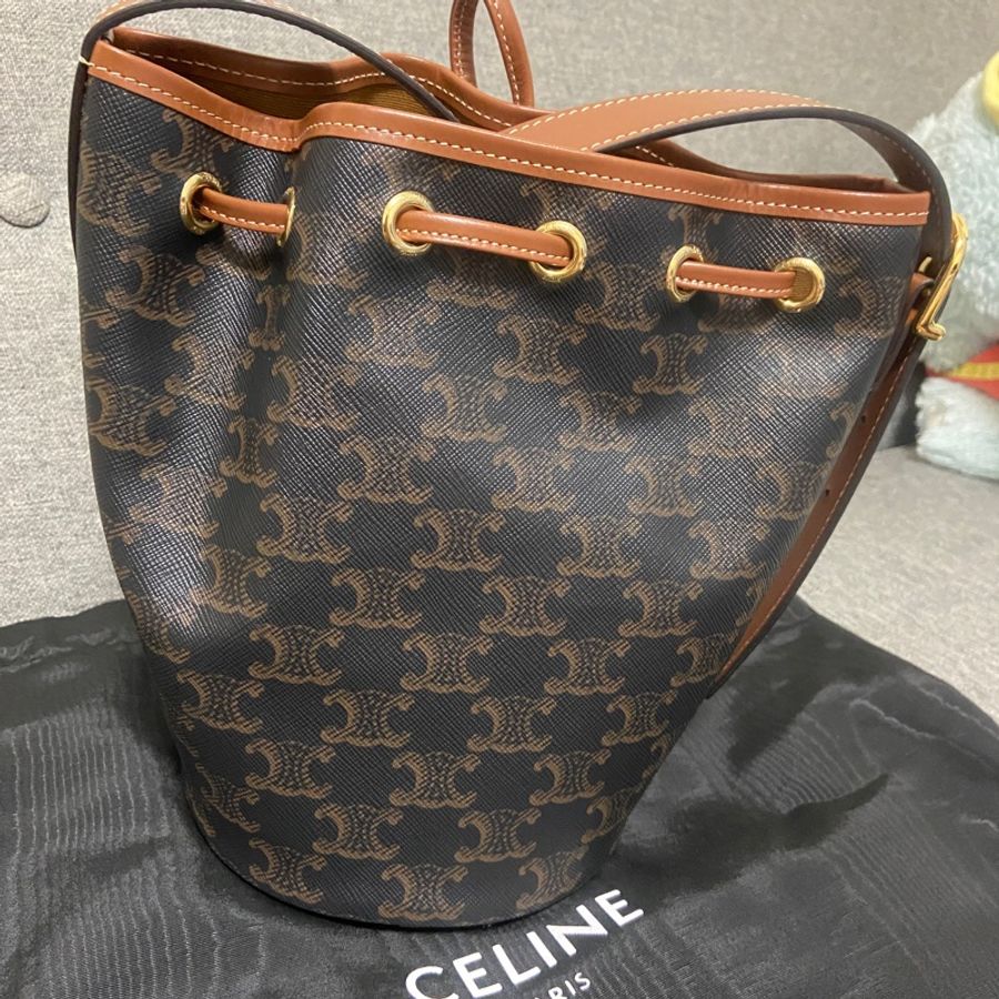 Celine 老花抽繩水桶包 小號-1