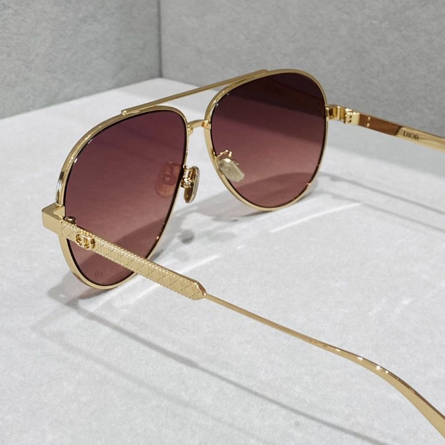 DIOR DiorCannage A1U 24年春夏款，很英氣的一款太陽眼鏡 全新全配-2