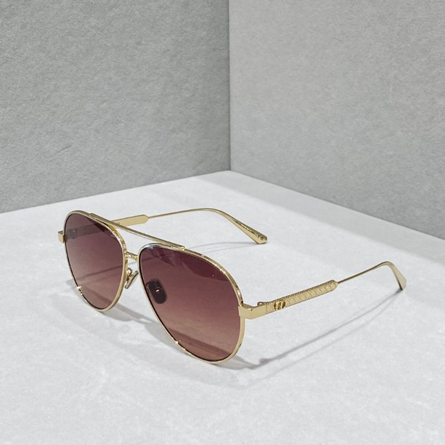 DIOR DiorCannage A1U 24年春夏款，很英氣的一款太陽眼鏡 全新全配-4