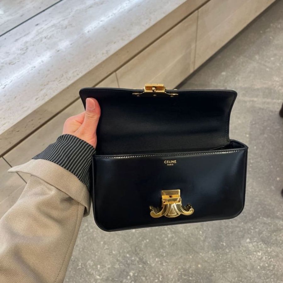 🎉新品好折扣✨Celine 115203 凱旋門標誌亮面牛皮Claude包 黑色﻿-2
