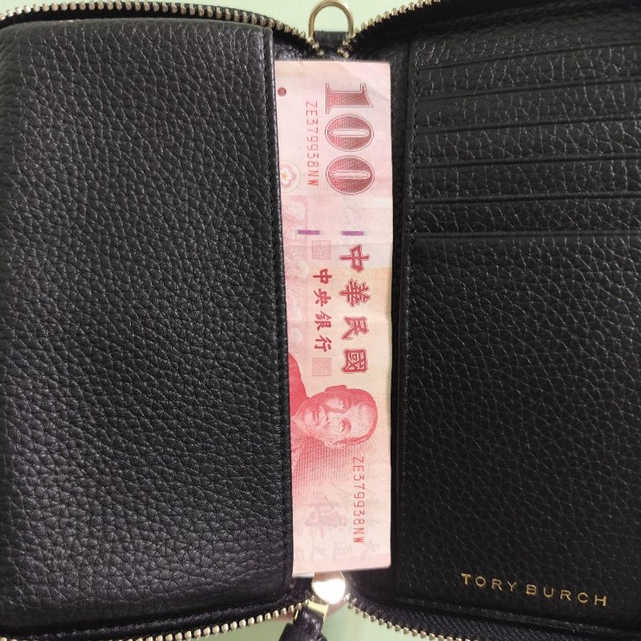 TB TORY BURCH THEA ZIP 荔枝紋 拉鍊手拿長夾 黑色 全新(年末限時特價1/1止)-11