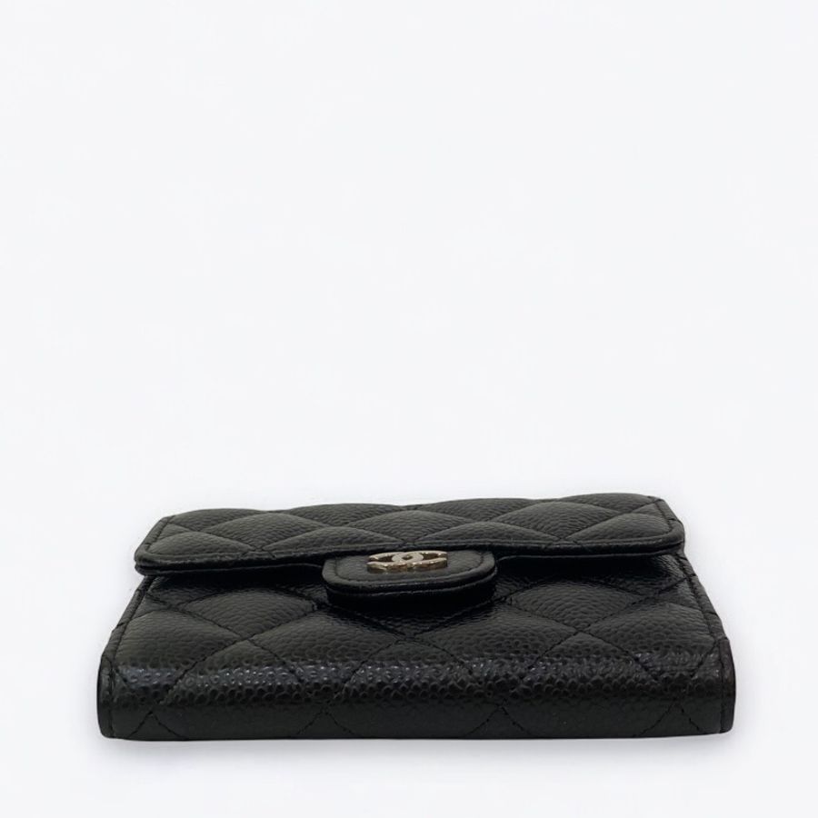Chanel 黑荔枝牛皮銀釦菱格內6卡後一字拉零錢卡包-1