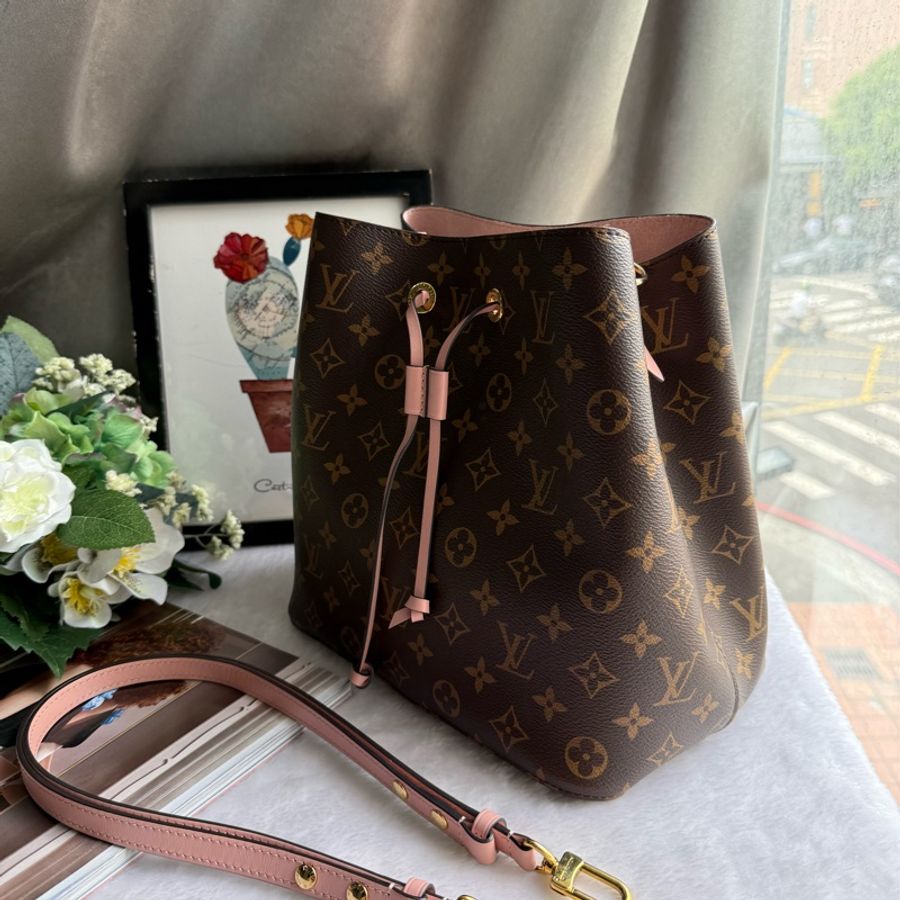 Louis Vuitton NEONOE monogram肩背水桶包(粉色)M44022-2