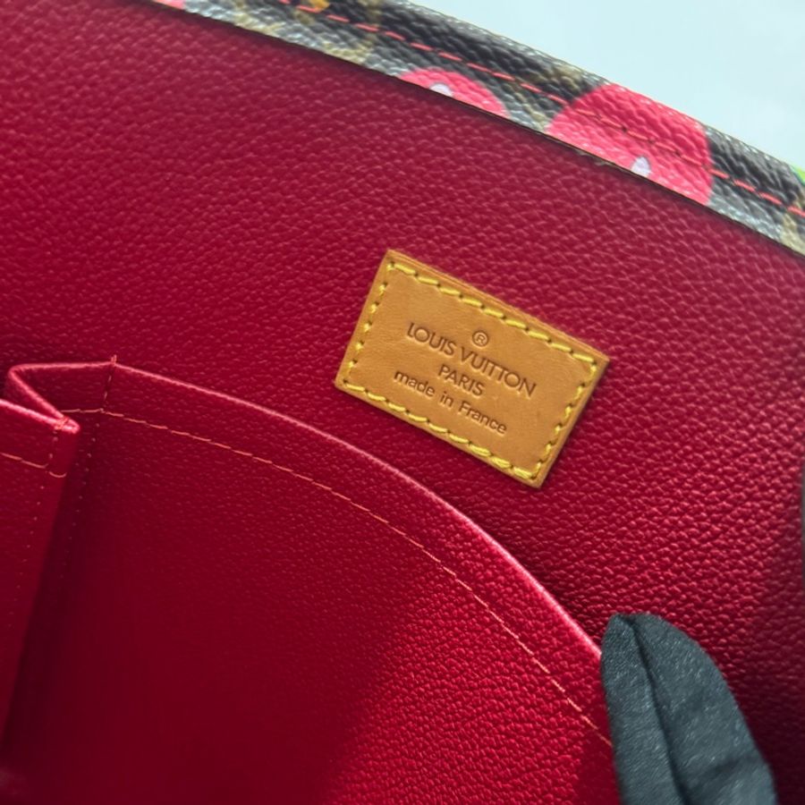 Louis Vuitton x Takashi Murakami Monogram Cerises Sac Plat-29