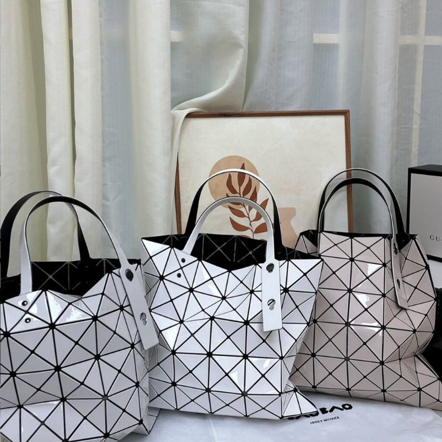 三宅一生 BaoBao 6x6 托特包 微糖奶茶 ISSEY MIYAKE-5
