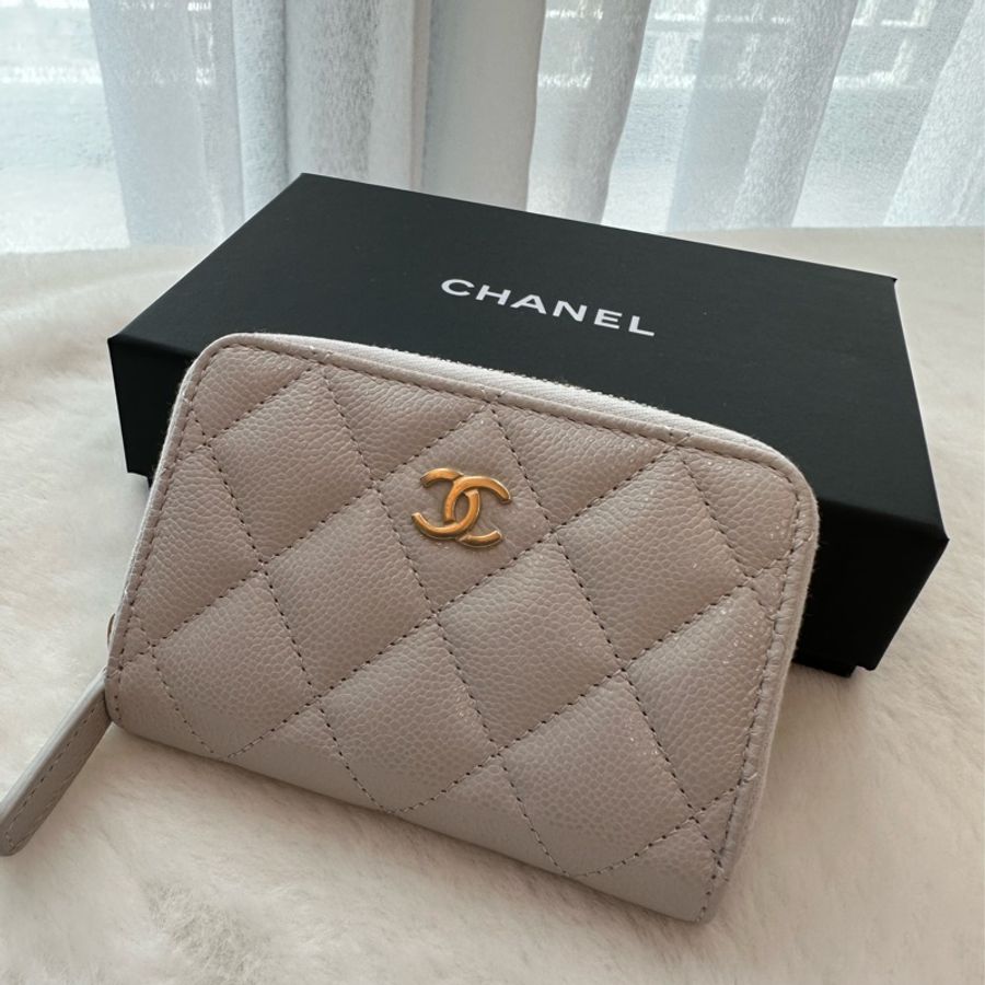 Chanel經典款拉鏈零錢包 淡灰金釦-5
