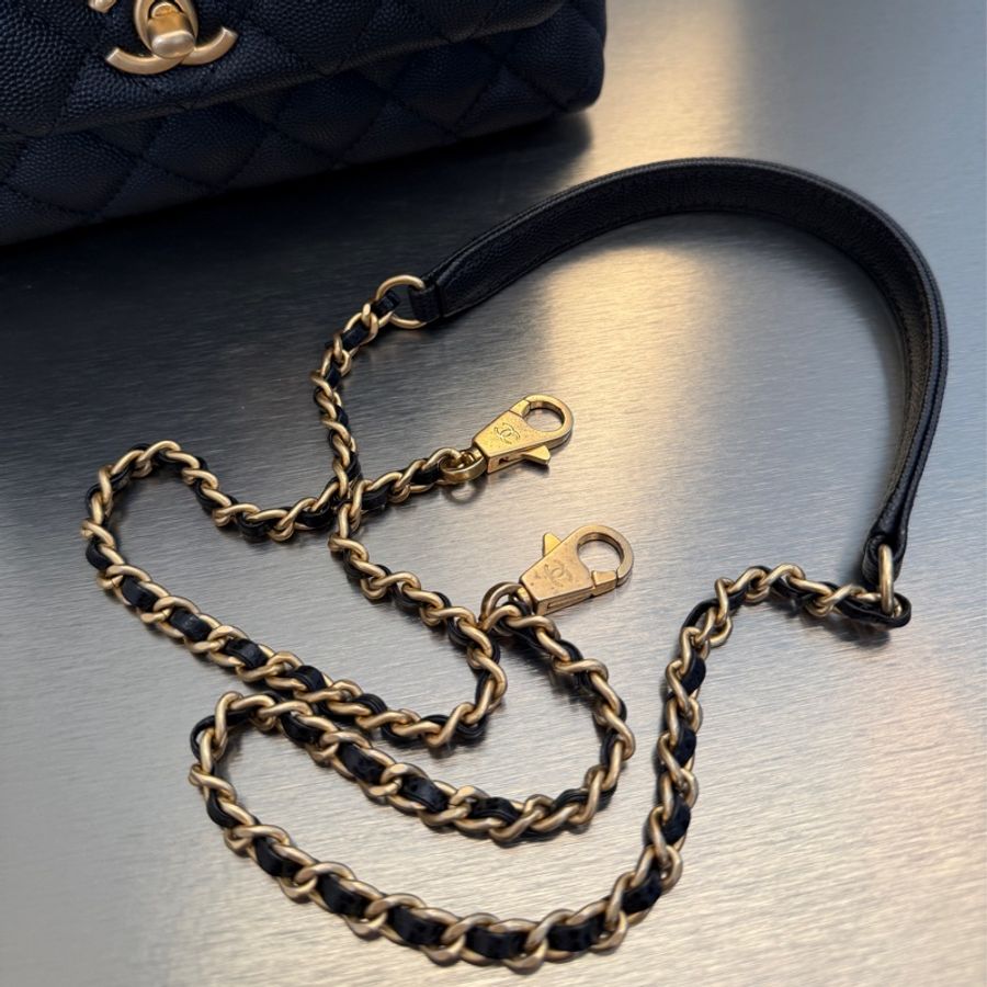CHANEL香奈兒 COCO handle 24cm 荔枝皮 黑金-9