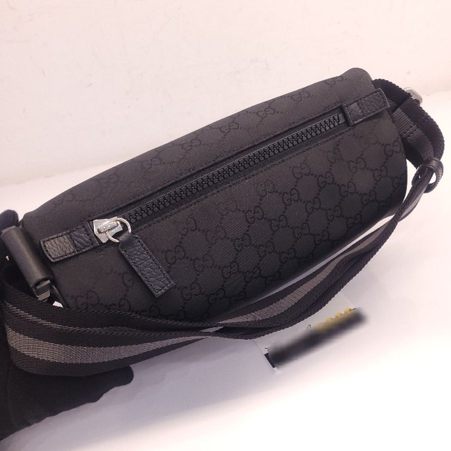 GUCCI 經典GG LOGO緹花織布胸口包/腰包(黑)-1