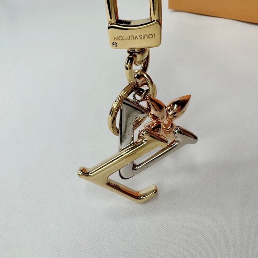 LV New Wave吊飾鑰匙扣-7