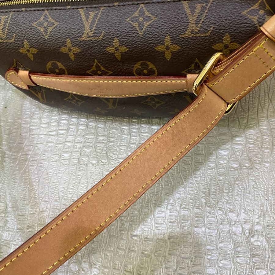 LV 原花金釦Bumbag斜背胸包 M43644-7