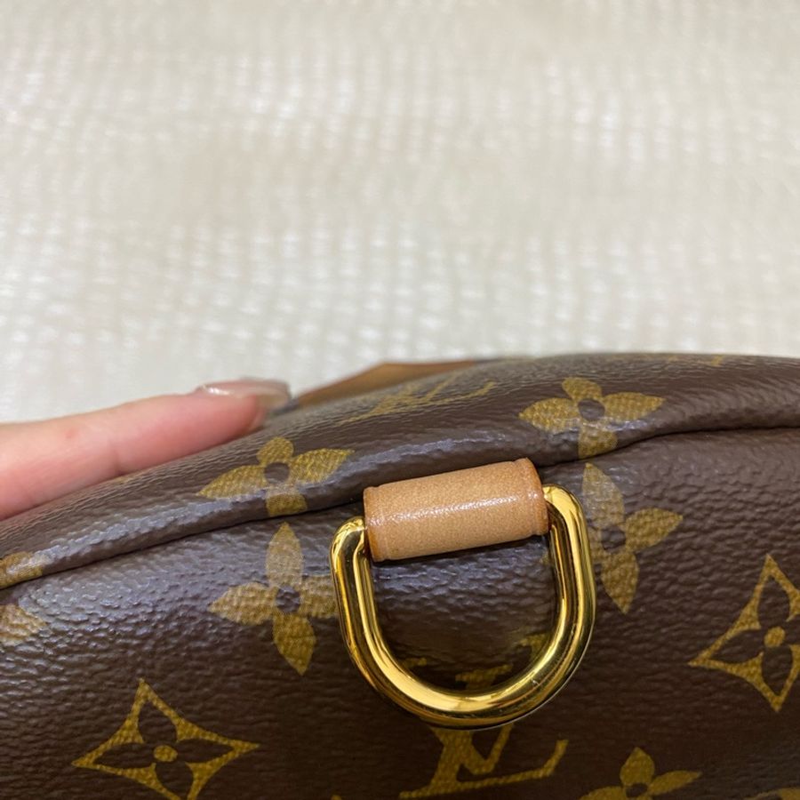 LV 原花金釦Bumbag斜背胸包 M43644-9