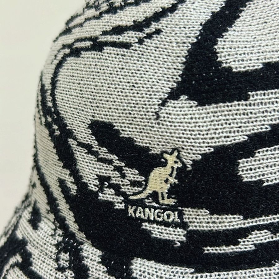 KANGOL 黑白渲染鐘型帽-0
