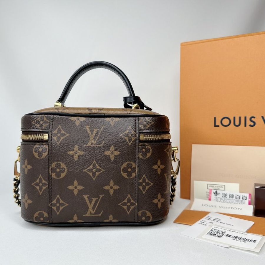 LV Vanity PM鏈帶化妝箱包-1