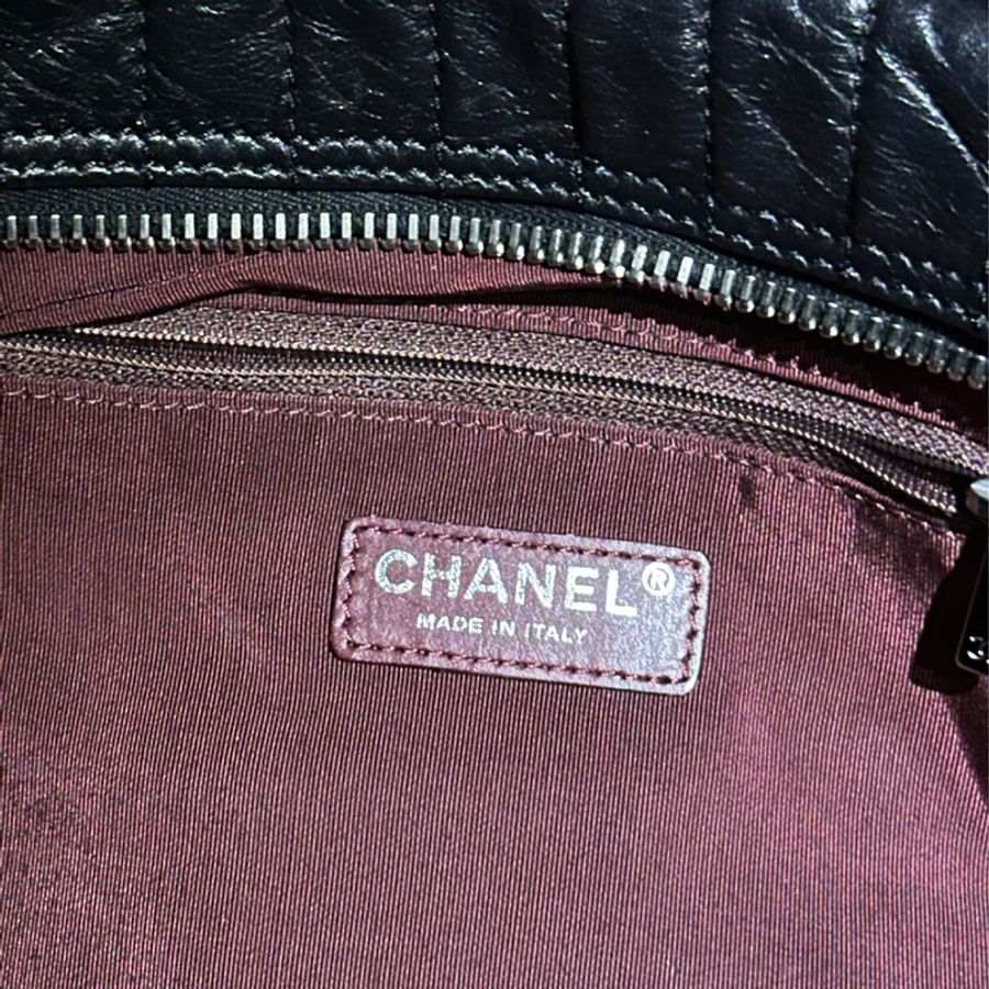 Chanel黑銀皺摺波士頓包🩶95新有標有卡🔥🉑當旅行袋 耐裝耐用-18