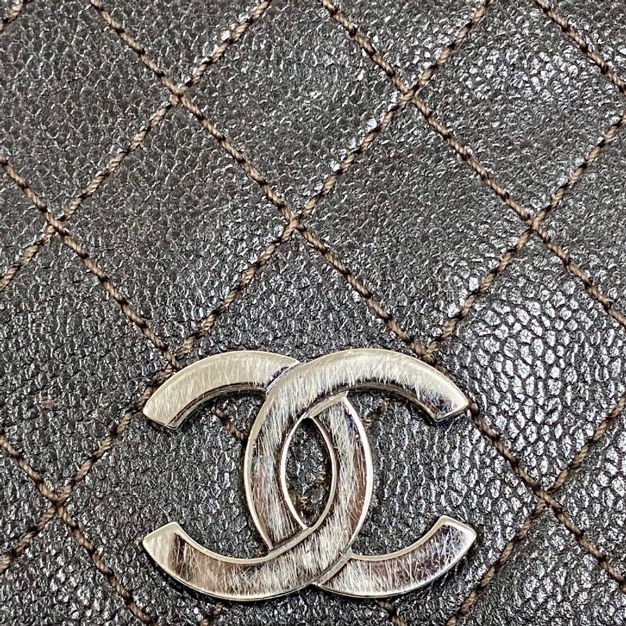 CHANEL 絕美魚子醬牛皮🖤機車包/腋下包 無痛入手-19
