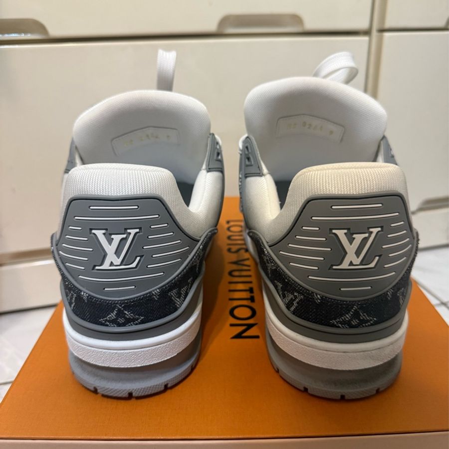 LV trainer 灰白-1