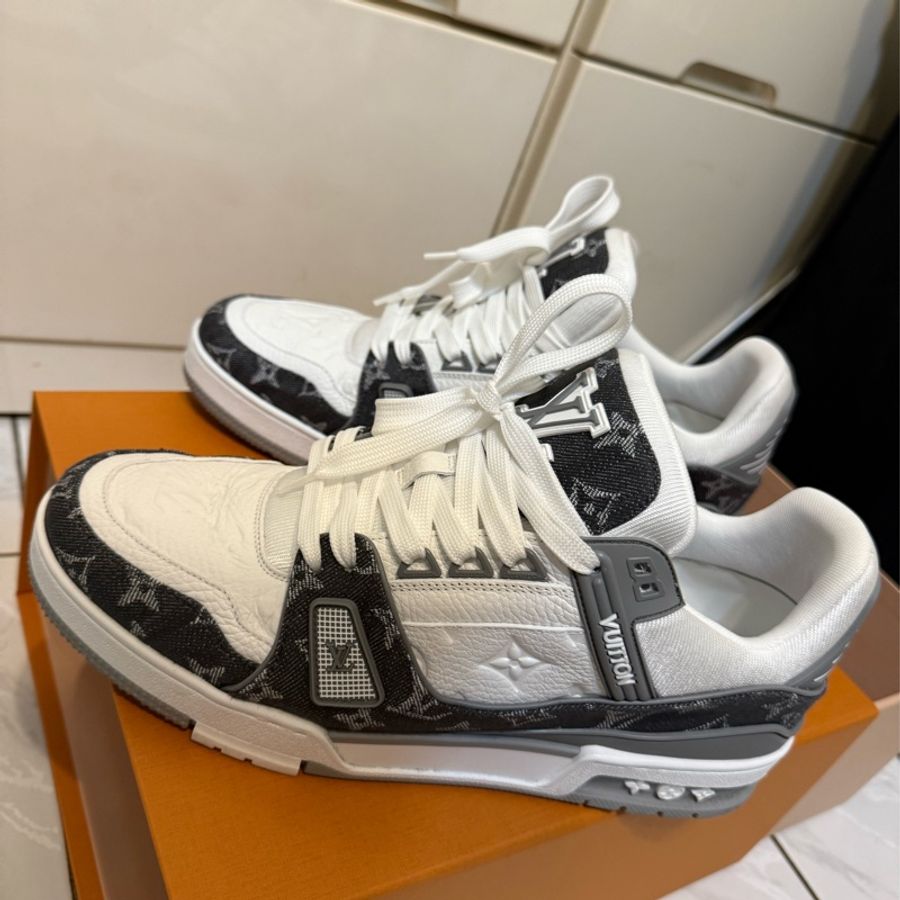LV trainer 灰白-3