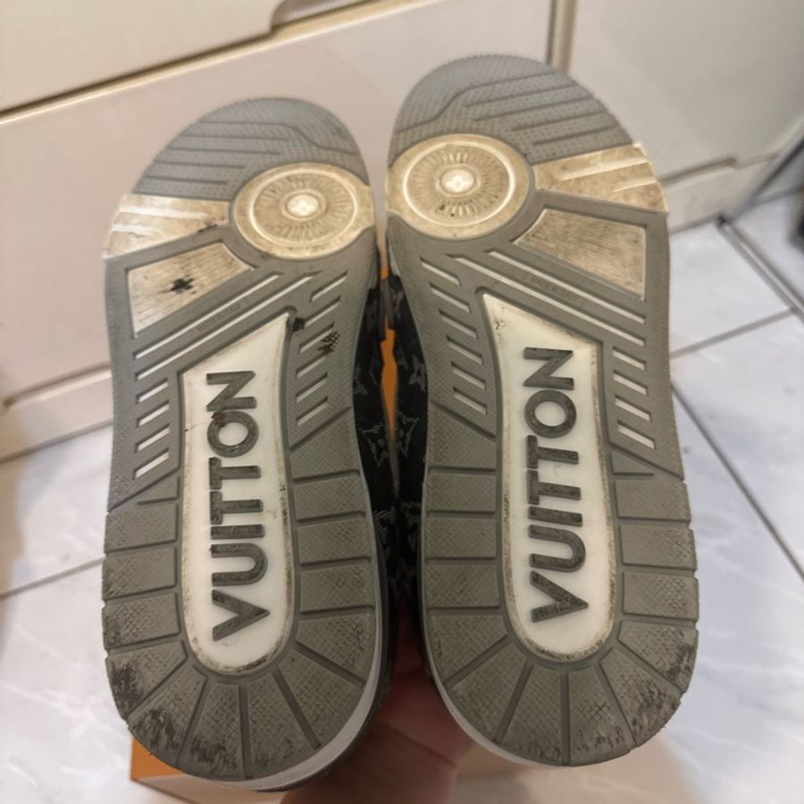 LV trainer 灰白-11