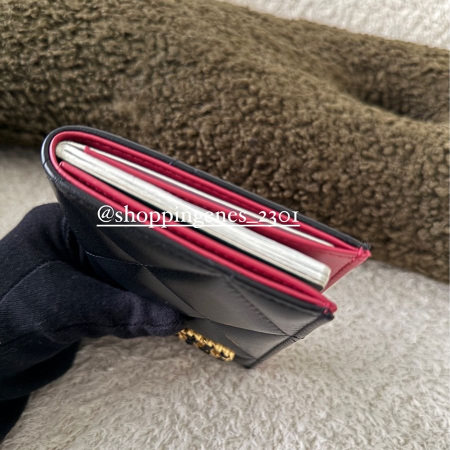 香奈兒 Chanel 全新品 經典19系列 羊皮護照套-7