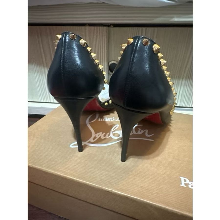 🌹最後一次降價🌹 Christian Louboutin紅底鞋 鉚釘 尖頭高跟鞋 39-8