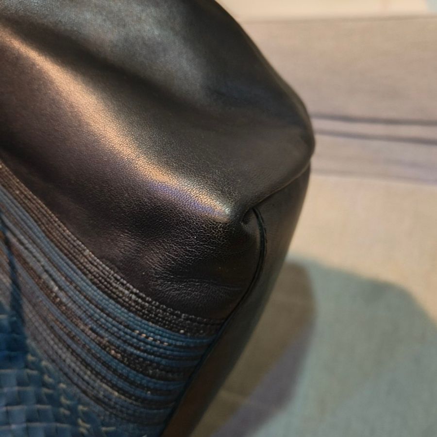 🔥年終狂降🔥【限時降價只到12/31(原25,800)】【8成新】㊣✨Bottega Veneta ✨寶緹嘉 BV 小牛皮 深藍 編織 拼接 手提包 托特包 文件包 媽媽包/二手包/二手精品/保證正品🌳二手樹屋🌳-11