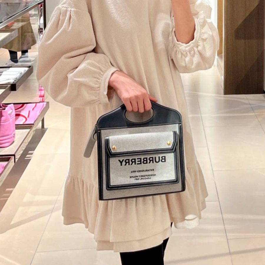 Burberry 80393631 徽標帆布拼皮革迷你Pocket 包 黑色/棕褐色【促銷品】-2