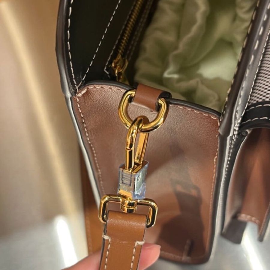 Burberry 80393631 徽標帆布拼皮革迷你Pocket 包 黑色/棕褐色【促銷品】-9