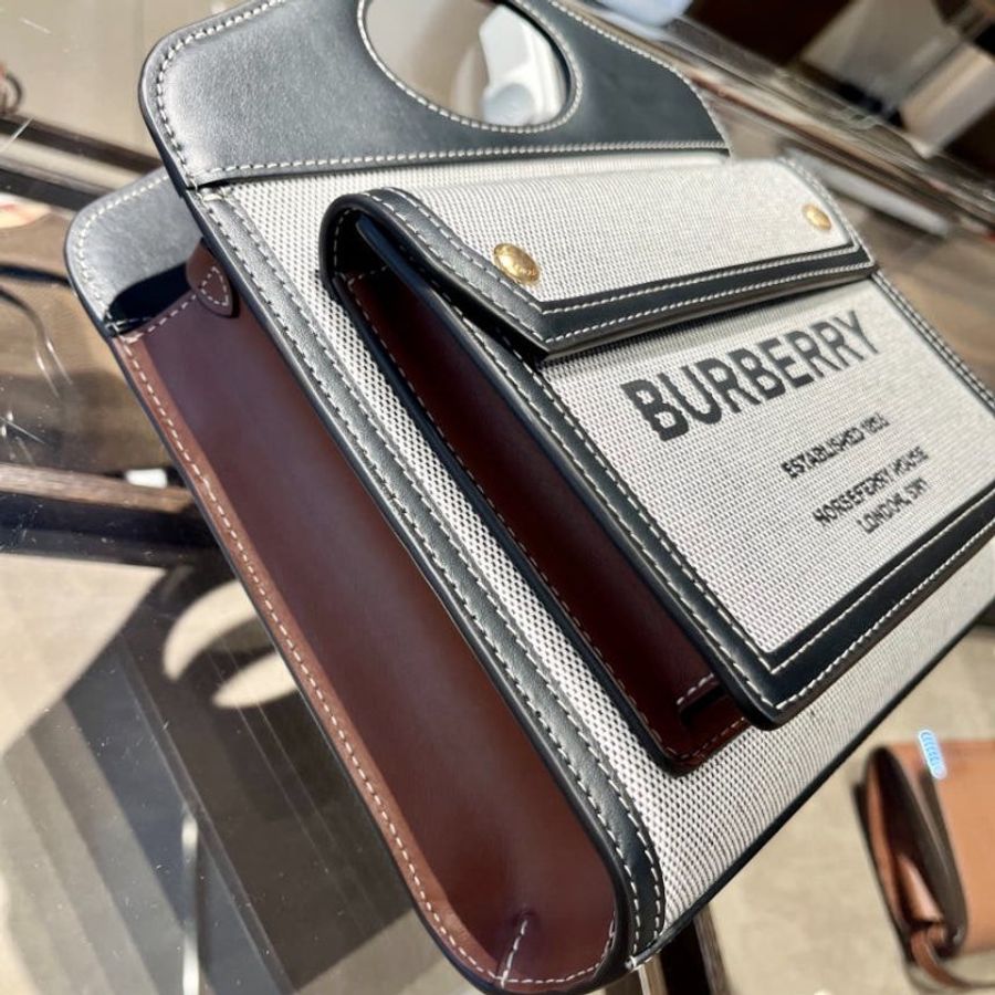 Burberry 80393631 徽標帆布拼皮革迷你Pocket 包 黑色/棕褐色【促銷品】-15