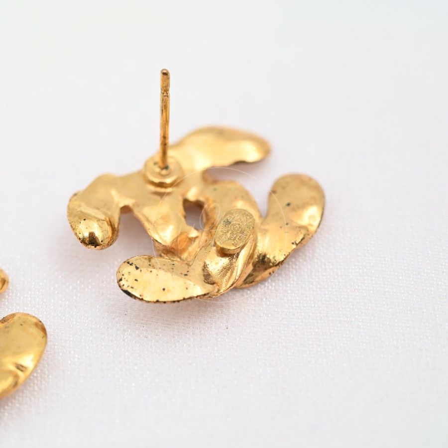 [Pre-owned] Chanel CC Logo Earrings Gold-23