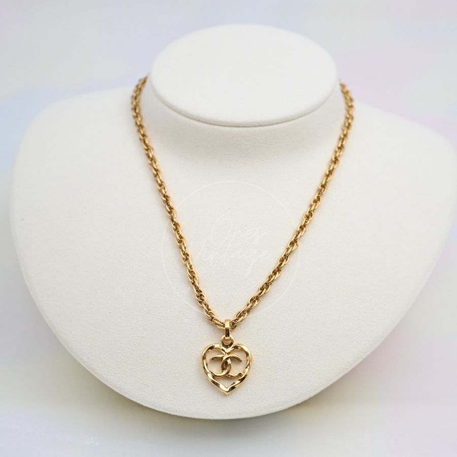 [Pre-owned] Chanel Heart CC Pendant Gold Necklace-7