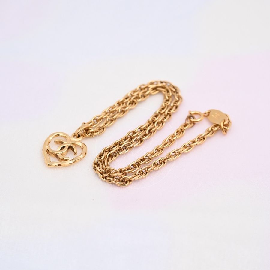 [Pre-owned] Chanel Heart CC Pendant Gold Necklace-23