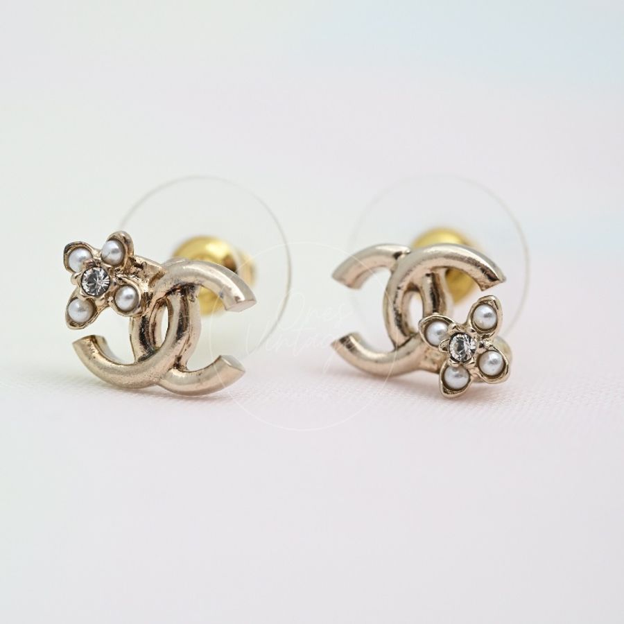 [Brand New] Chanel CC Pearl Lucky Clover Gold Earrings-20