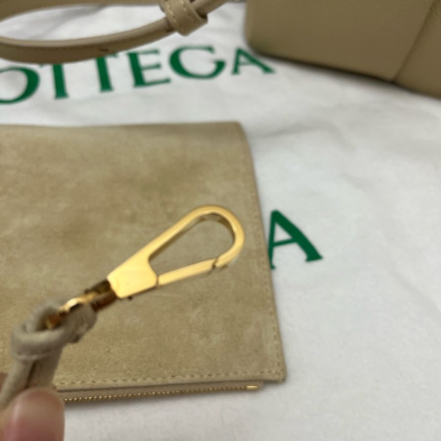 Bottega Veneta-11