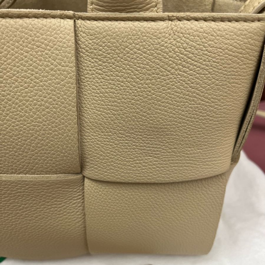 Bottega Veneta-12