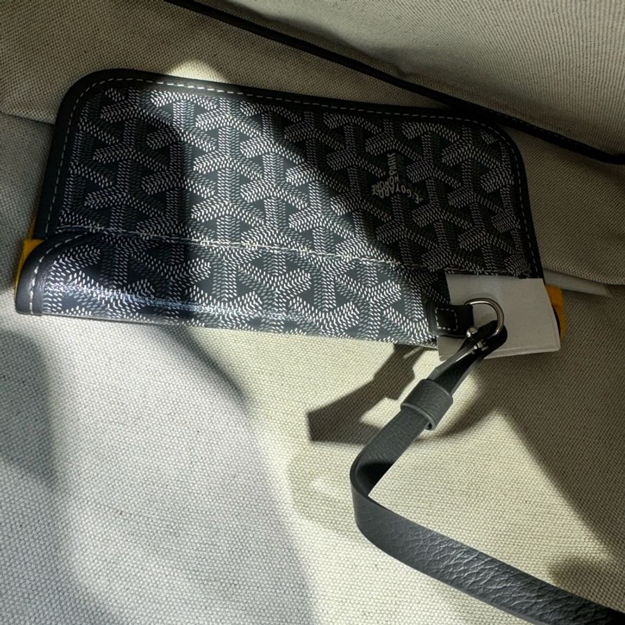 ✨持有香港正品正貨標籤公司✨ Goyard 灰色hobo粉紅色狗圖案-4