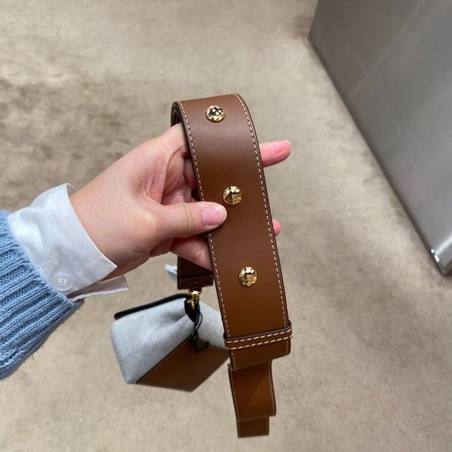 Burberry 80398691 Horseferry 印花帆布及皮革迷你斜背包 黑色/棕褐色【促銷品】-4