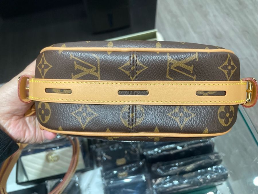 LV 圓餅包/斜背包/側背包 中型 M52294 9成新-17
