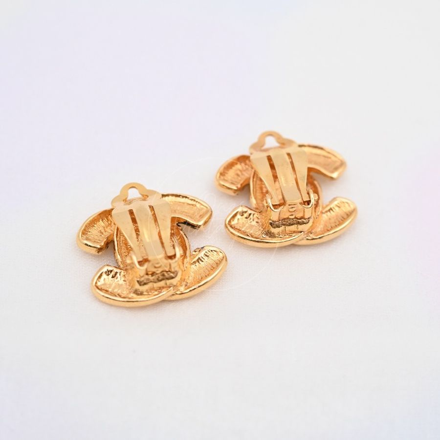[Pre-owned] Chanel Vintage CC Earrings Clip-On Gold-2