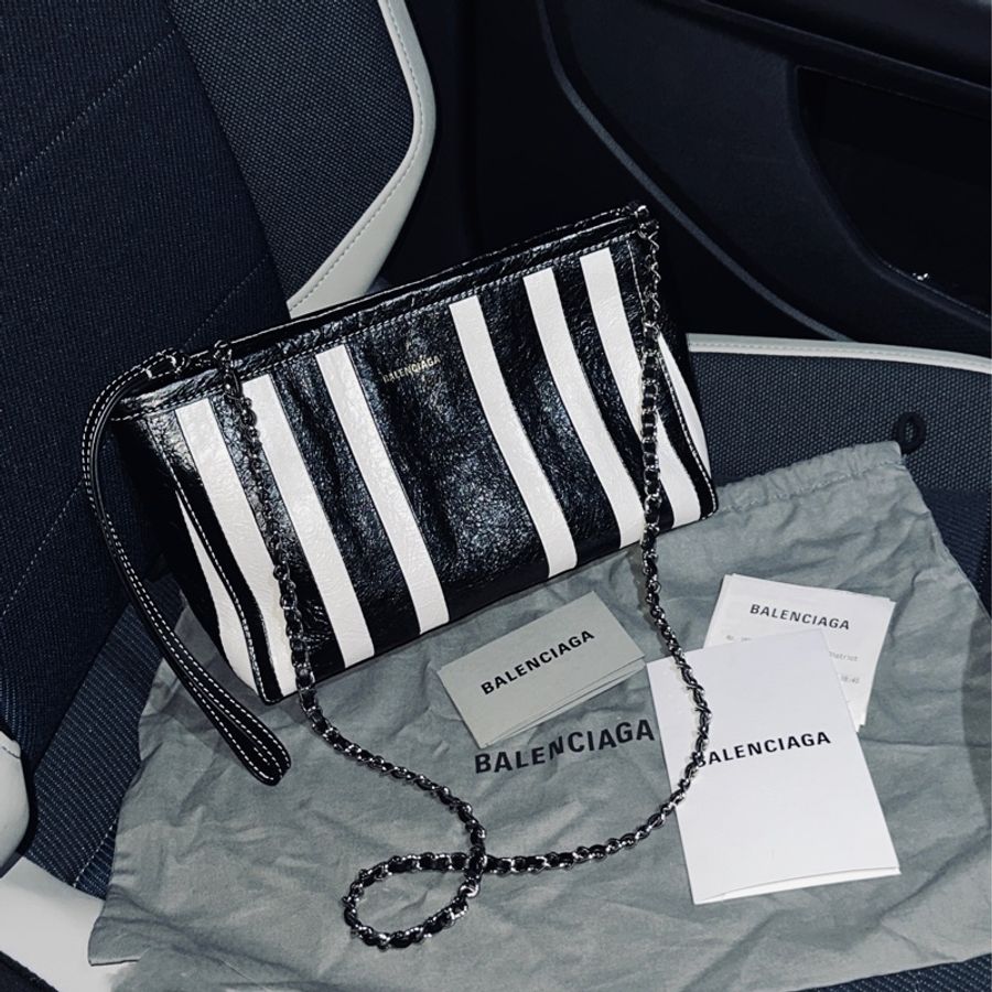 近新閒置大全配🔥Balenciaga大容量手拿包🔥🉑化妝包 斜背包-1