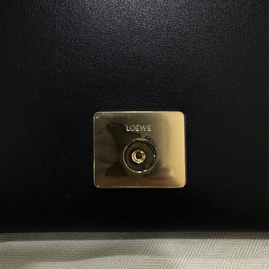 LOEWE GOYA 黑色斜背包-7