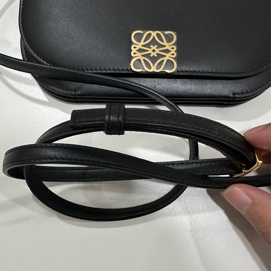 LOEWE GOYA 黑色斜背包-10