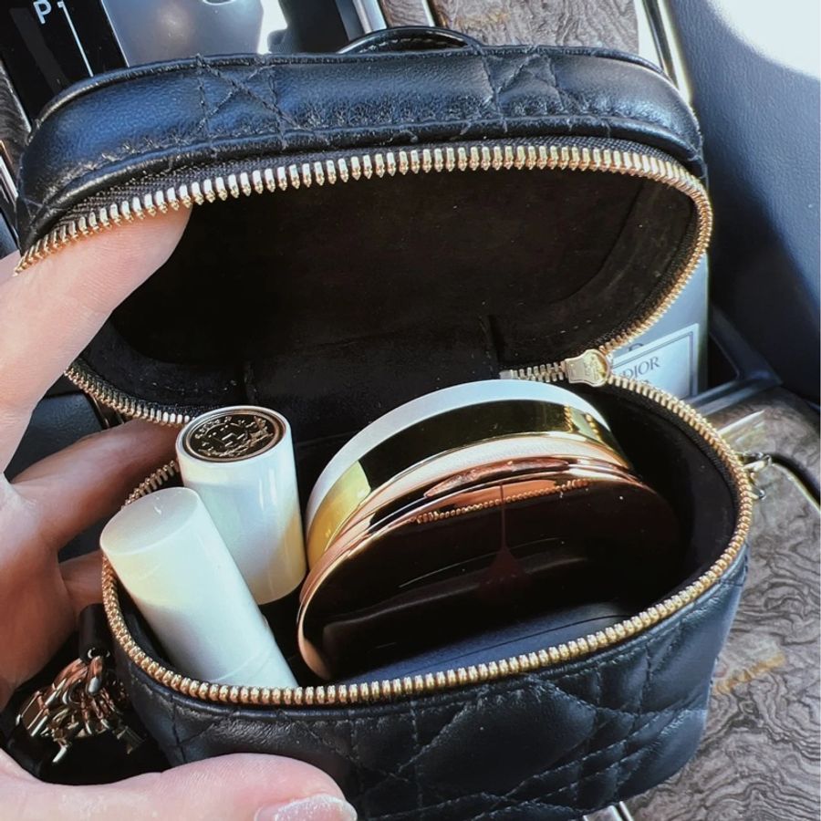 《初》 Dior vanity case mini 黑色化妝包-16