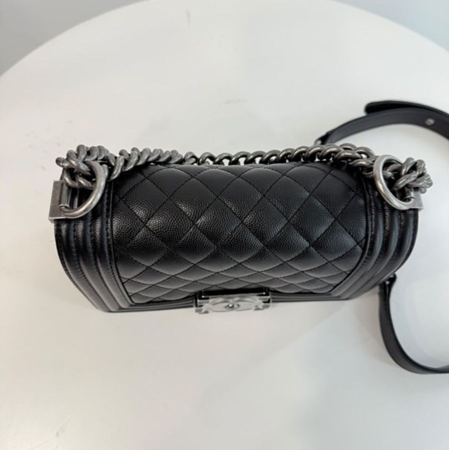 全新Chanel le boy 20 黑銀荔枝牛-2