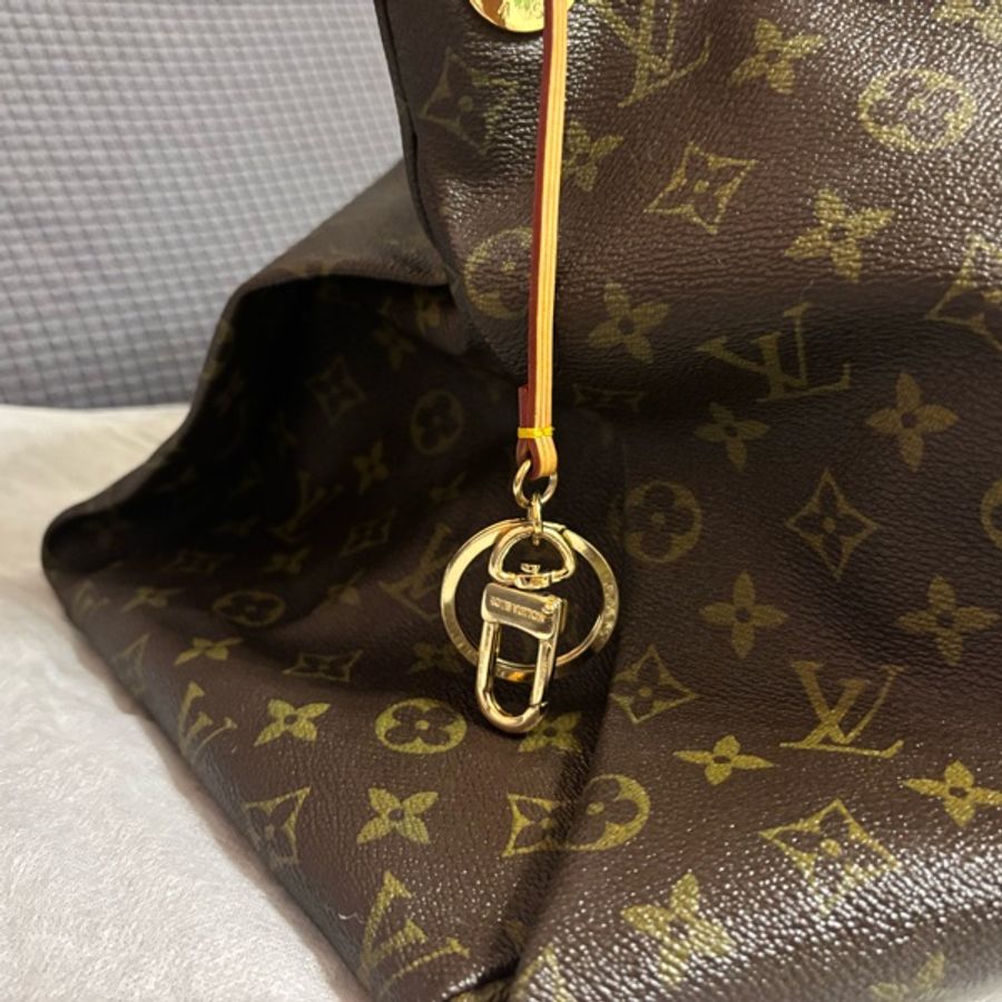 Louis Vuitton  #LV-5