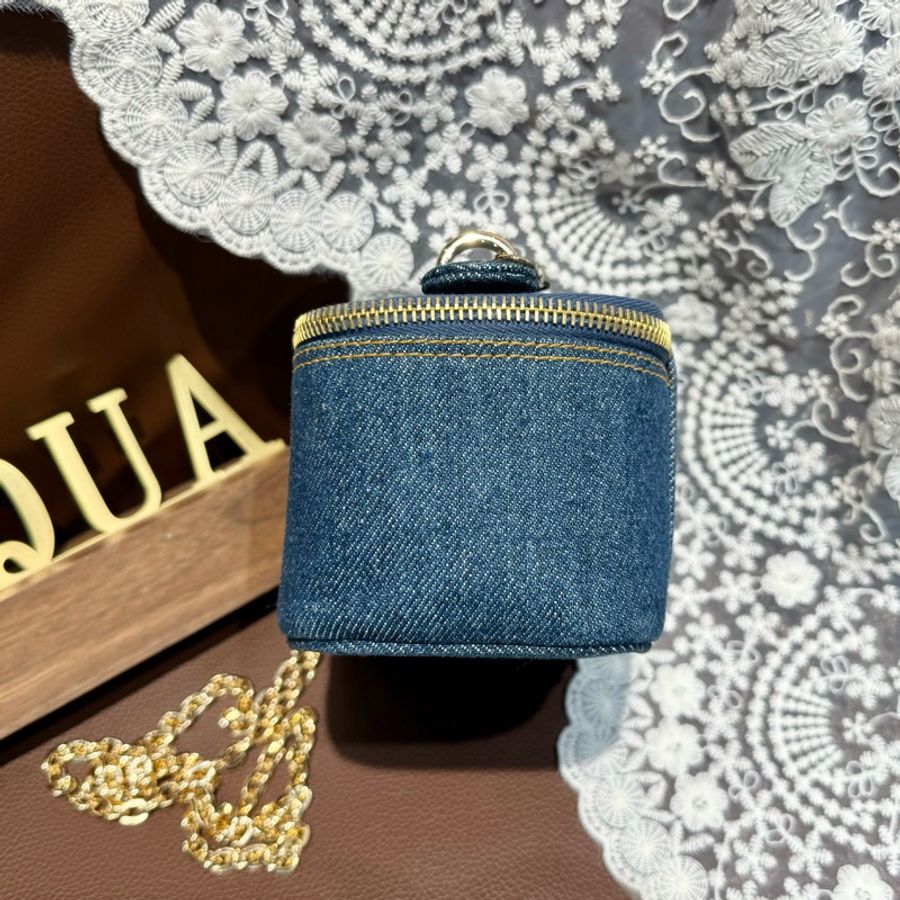 絕版稀有品‼️Chanel Mini Denim Vanity Case 香奈兒迷你丹寧牛仔化妝包盒子-8