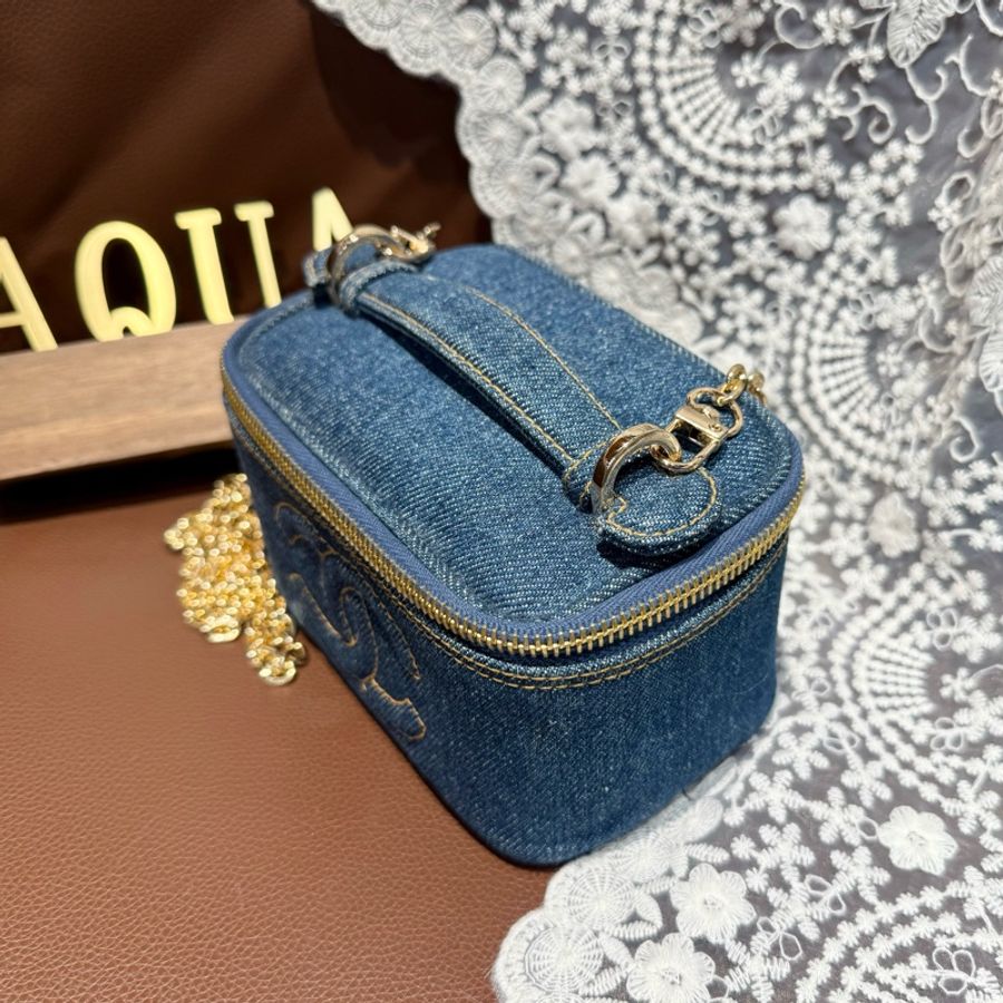 絕版稀有品‼️Chanel Mini Denim Vanity Case 香奈兒迷你丹寧牛仔化妝包盒子-10