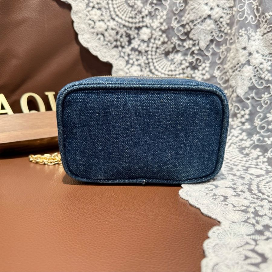 絕版稀有品‼️Chanel Mini Denim Vanity Case 香奈兒迷你丹寧牛仔化妝包盒子-13