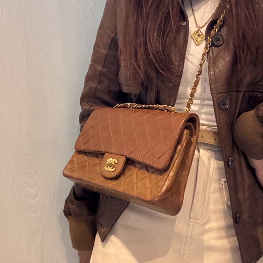 CHANEL Vintage CF 古董焦糖口蓋包📻24K金棕2開老香-2
