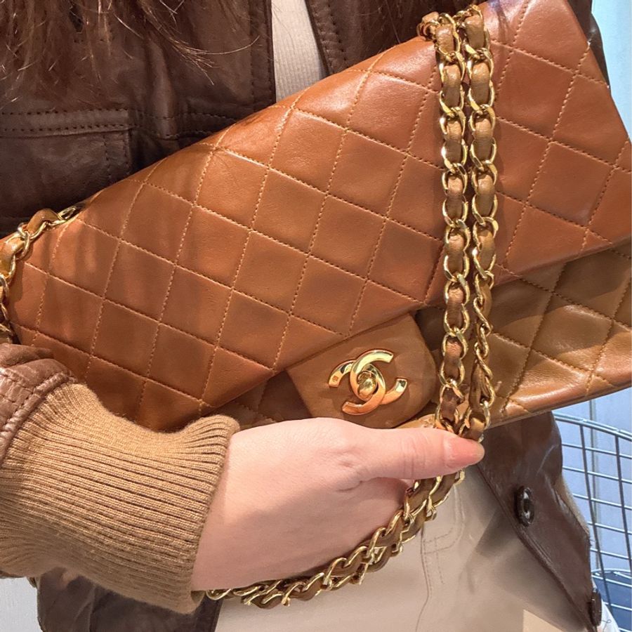 CHANEL Vintage CF 古董焦糖口蓋包📻24K金棕2開老香-4