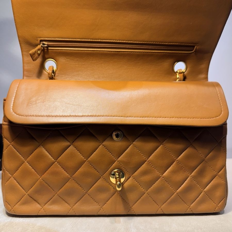 CHANEL Vintage CF 古董焦糖口蓋包📻24K金棕2開老香-10